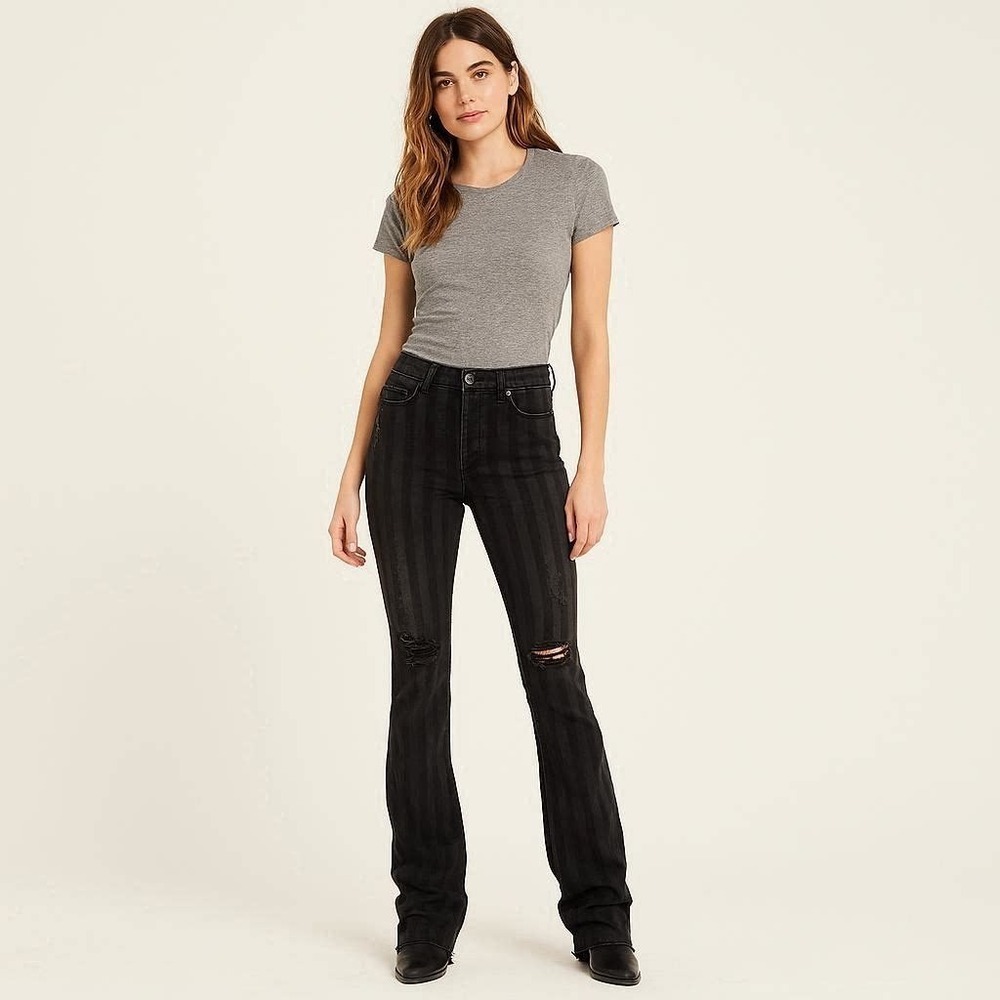 NWT‎ Rockstar Original Korren Stacked  Flare Distressed Striped Jeans M 26X45
